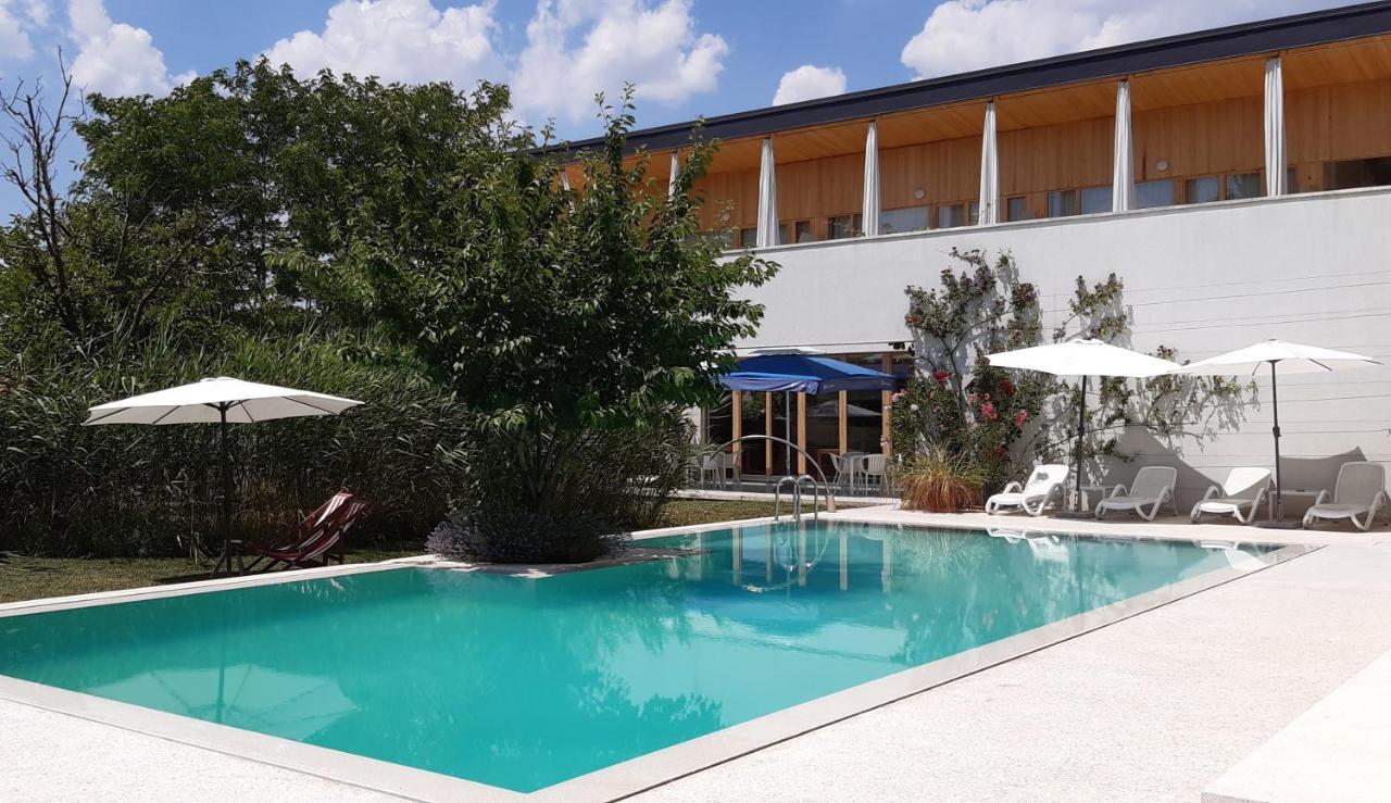 Hotel Gracanica Exterior foto